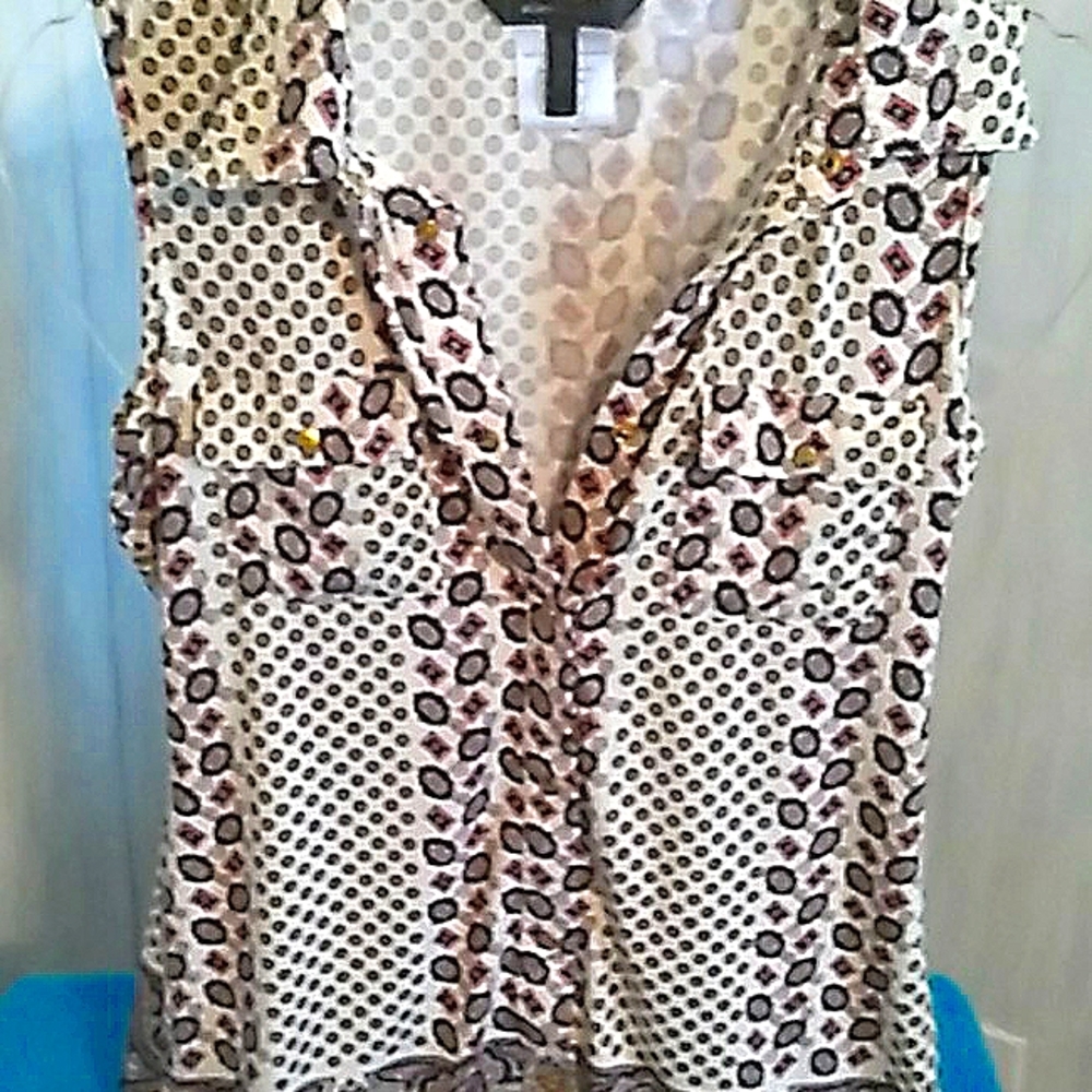 BCBG Medium Short Sleeve Top